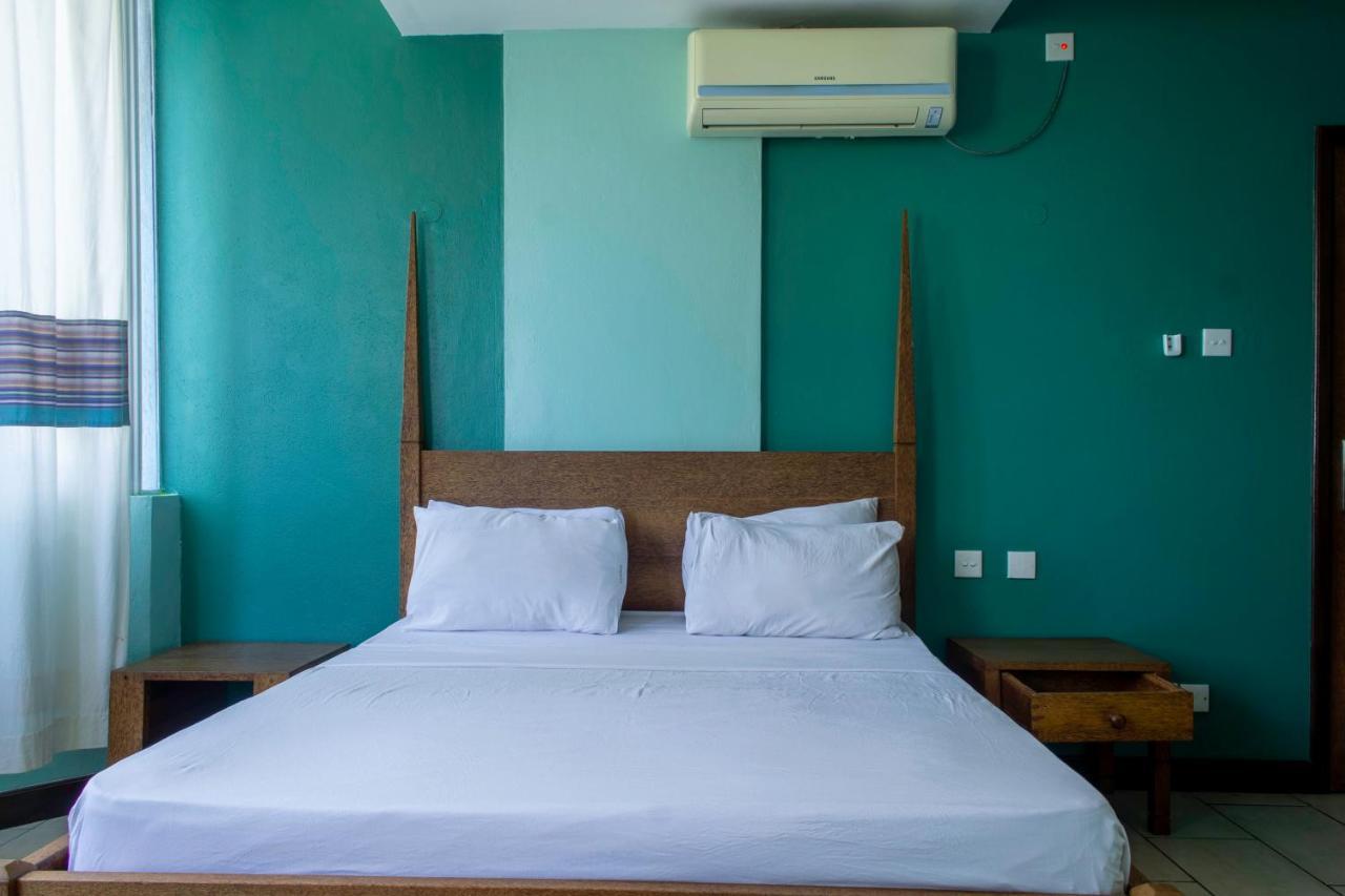 Cowrie Shell Beach Apartments Official Bamburi Exterior foto