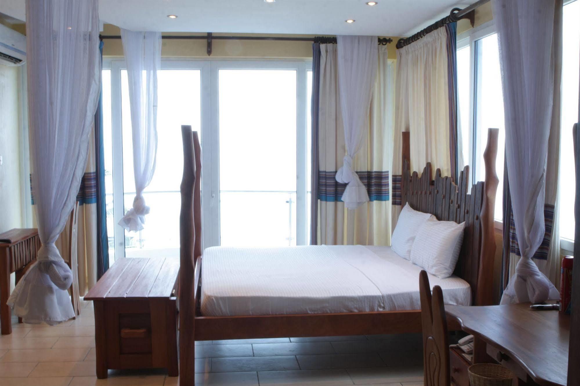 Cowrie Shell Beach Apartments Official Bamburi Exterior foto